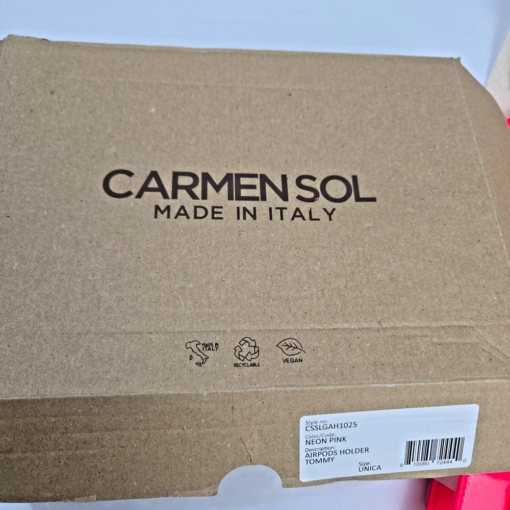 Carmensol Tommy Airpod Pro/Pro2 Case Handmade Made in Italy Pink ‎ Vegan Leather